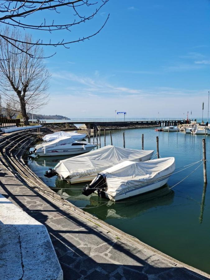 Appartamento Lago Trasimeno - Torricella Pg Exteriör bild